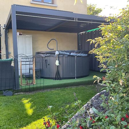 La Maison D'Ivona ラ・トゥール・ド・サルヴァニー エクステリア 写真